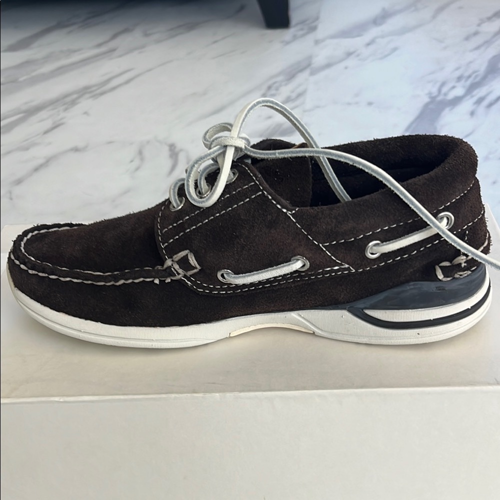 Brown and White Classic Boat Shoes with Moccasin Stitching